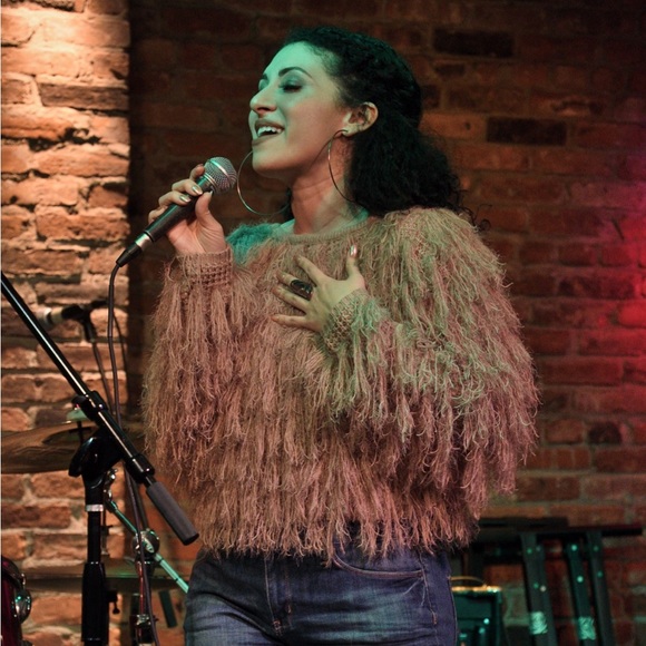 Pink fringe Sweater - Picture 1 of 4